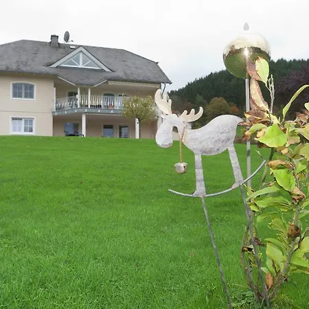 Wallesch 1 Apartment Ubereisenbach